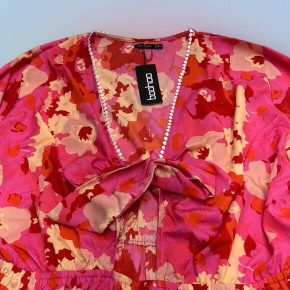 BOOHOO Women’s 18 Woven Pink Floral Print Tie Front Playsuit - Picture 2 of 4